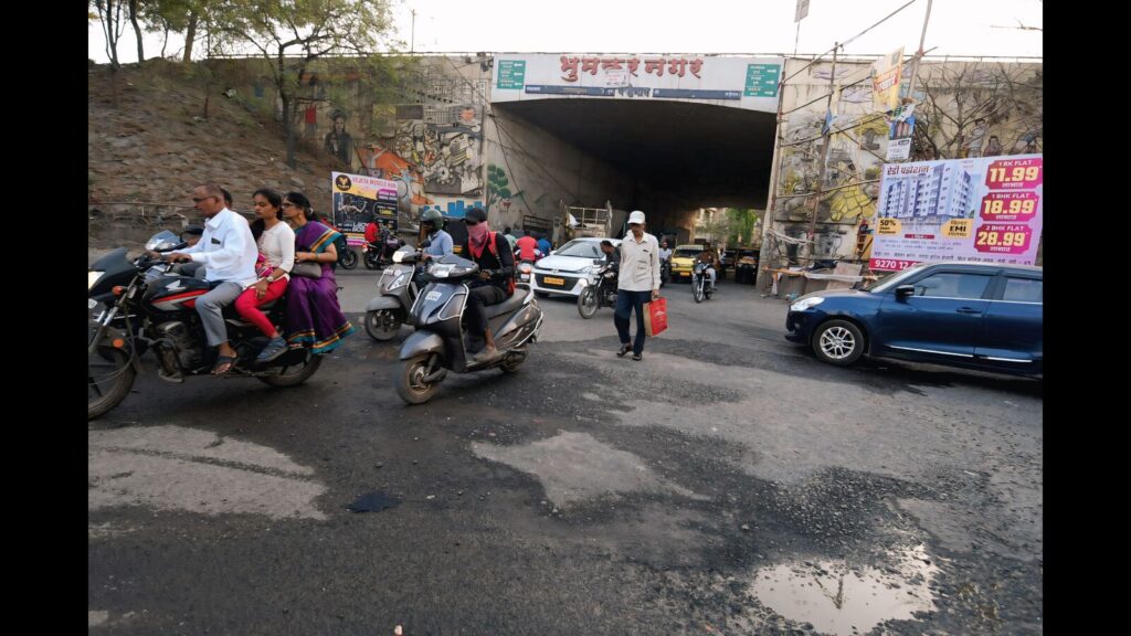 PMC & traffic police to fix road design at black spots across city