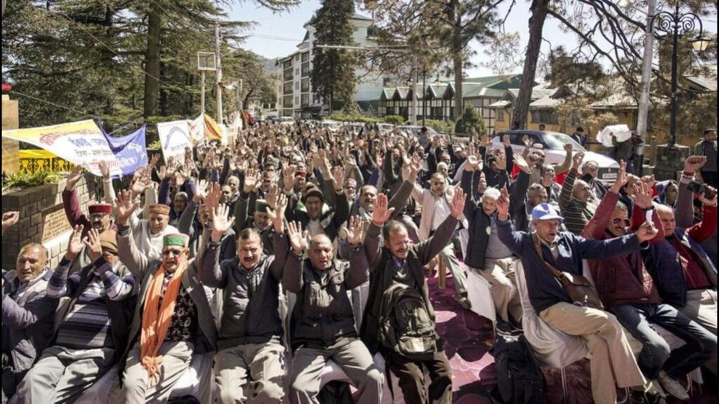 Pensioners protest in Shimla over pending dues, to intensify agitation