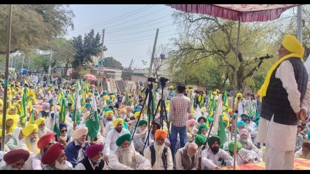 Punjab: Farm union activists protest outside Sangrur MLA Bharaj’s house
