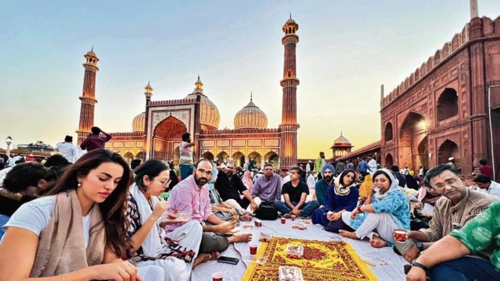 Ramzan in Old Delhi: Experience feasts, cultural tales, and Jama Masjid’s breathtaking skyline during heritage walks