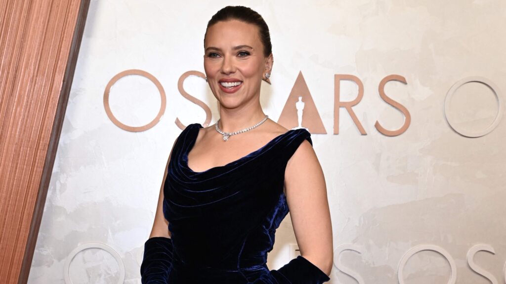 Scarlett Johansson reveals why she doesn’t like taking photos with fans | Hollywood