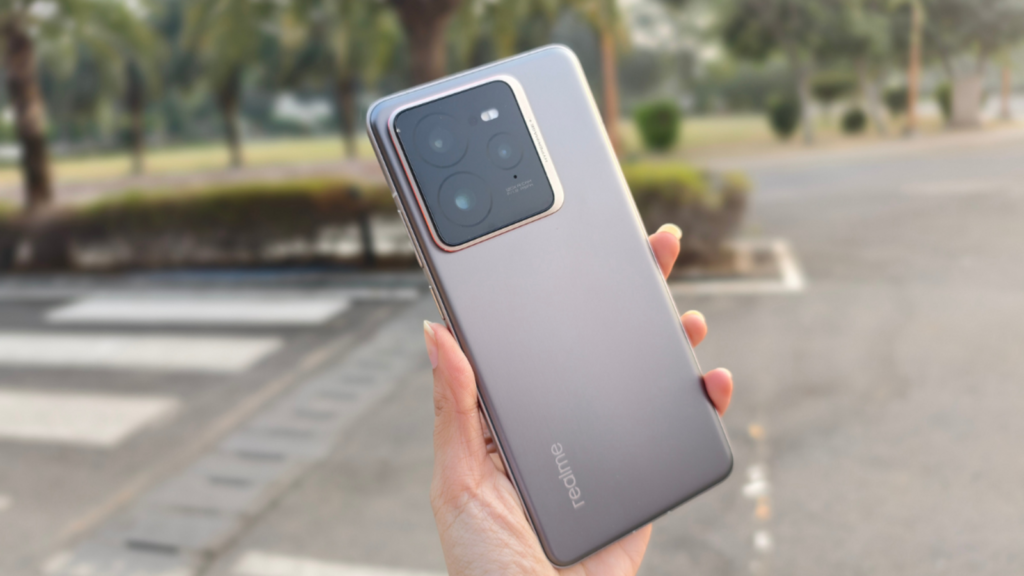 Snapdragon 8 Elite phones will get 8 years of software support, but it’s up to OEMs – What it means