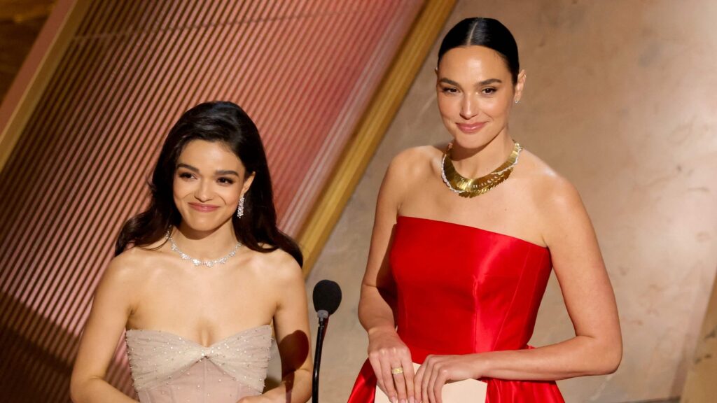 Snow White co-stars Gal Gadot and Rachel Zegler have ‘nothing in common’, clash over political views: Report | Hollywood