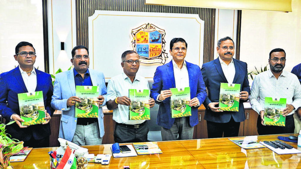 TMC unveils ₹5,645 cr budget, thrust on road repairs, public transport | Mumbai news