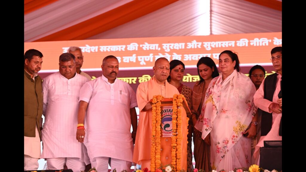 Technical snag in plane delays U.P. CM’s departure from Agra