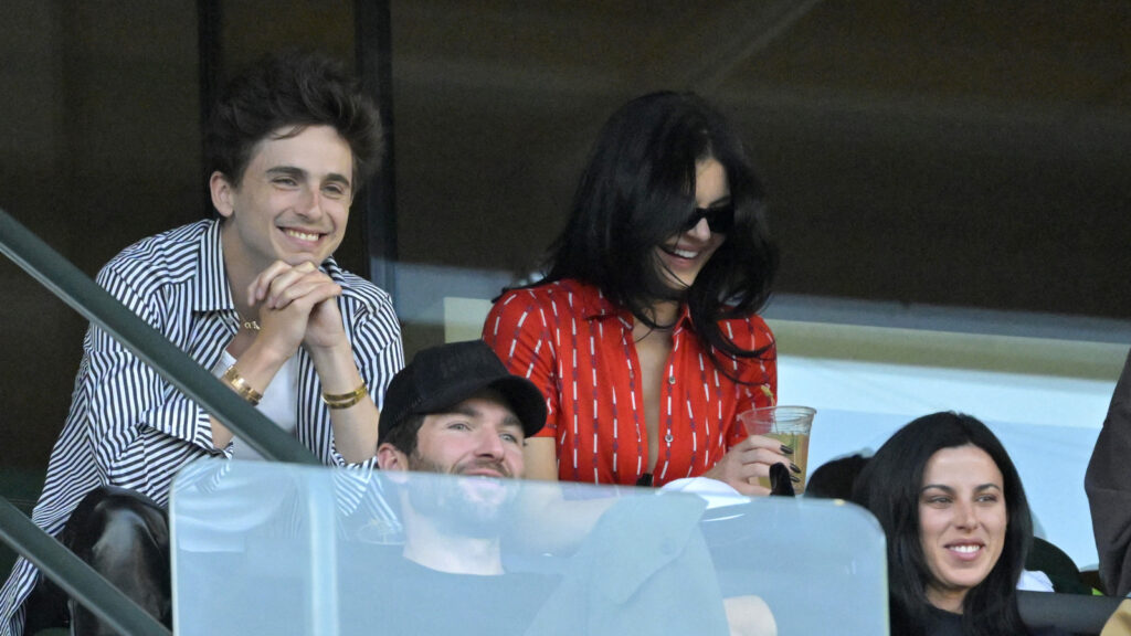 Timothee Chalamet to propose to Kylie Jenner with 0K engagement ring in France: Report | Hollywood