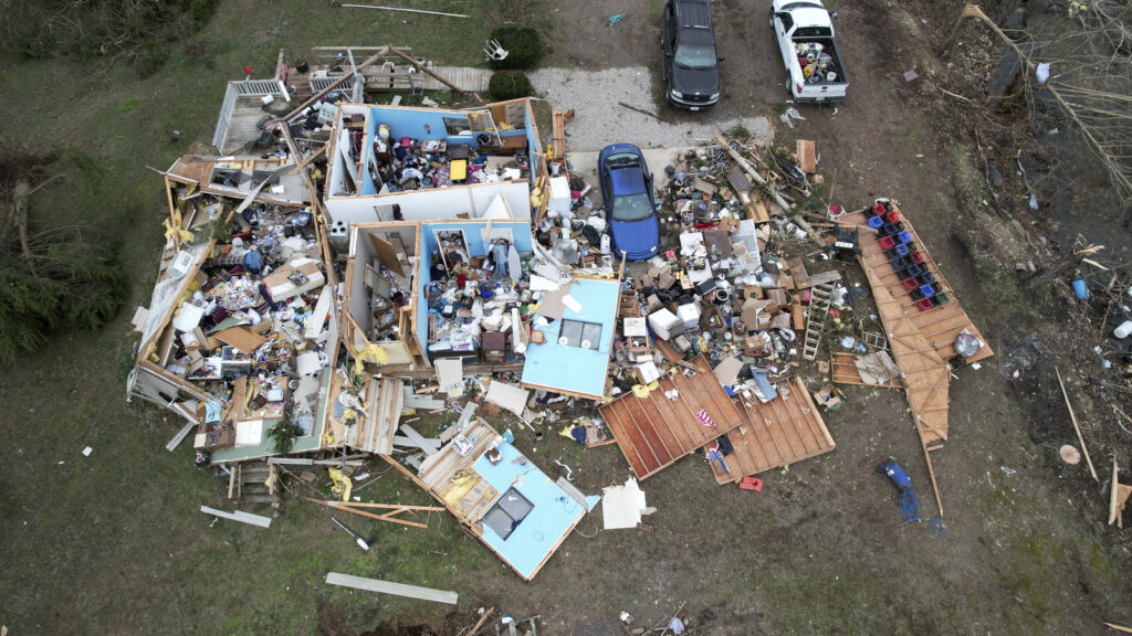 Tornadoes, dust storms wreck Missouri; fire rages in Oklahoma| In Pics