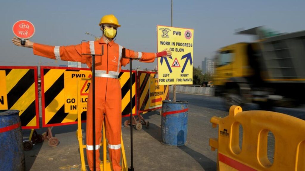 Traffic restrictions on Sion–Panvel highway to repair foot bridge on March 6 | Mumbai news