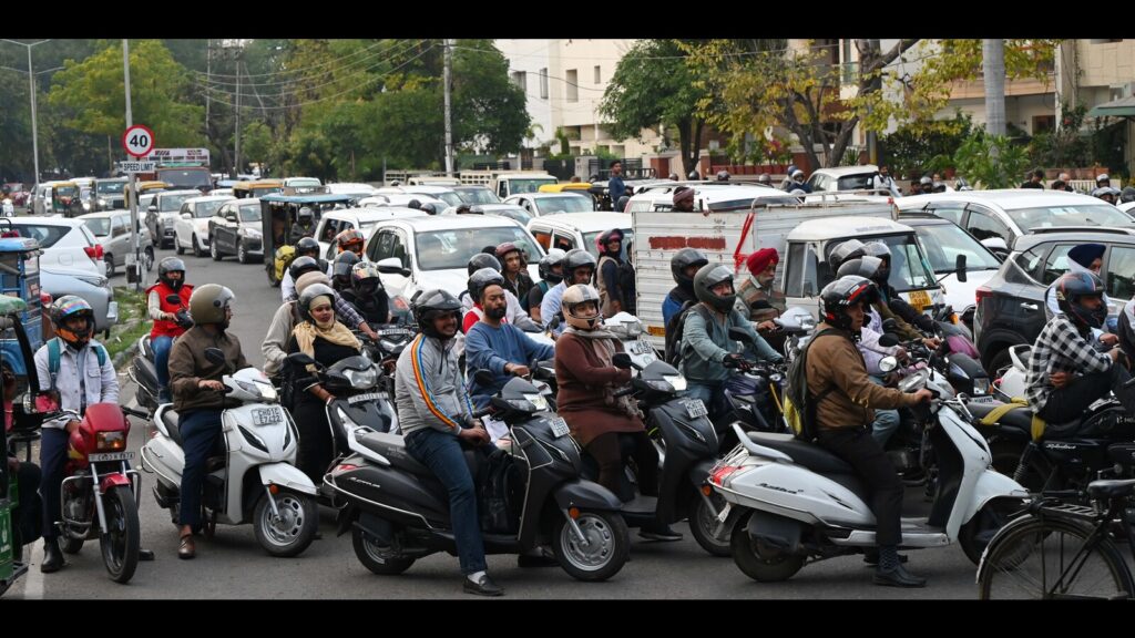 Tricity motorists see red amid President’s visit