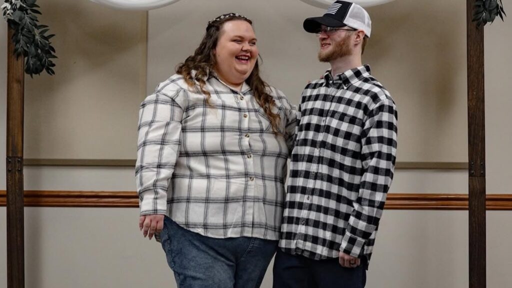 US couple skips traditional attire, wears jeans and shirts for ‘budget’ wedding, gets trolled | Trending