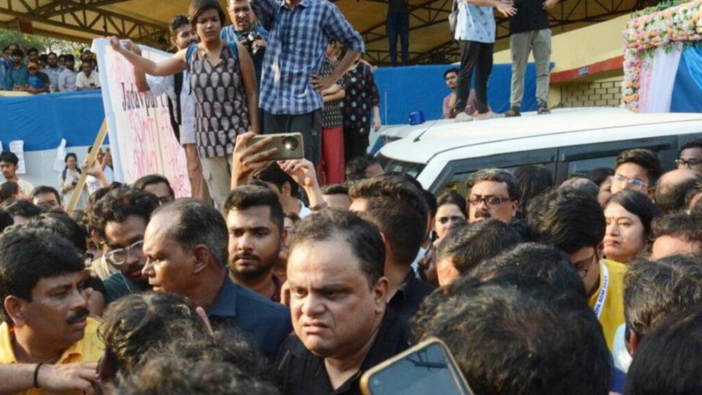 WB education minister’s car attacked at Kolkata’s Jadavpur University | Latest News India