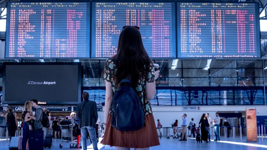 What is airport theory? The risky 2025 travel trend of arriving just minutes before your flight | Travel