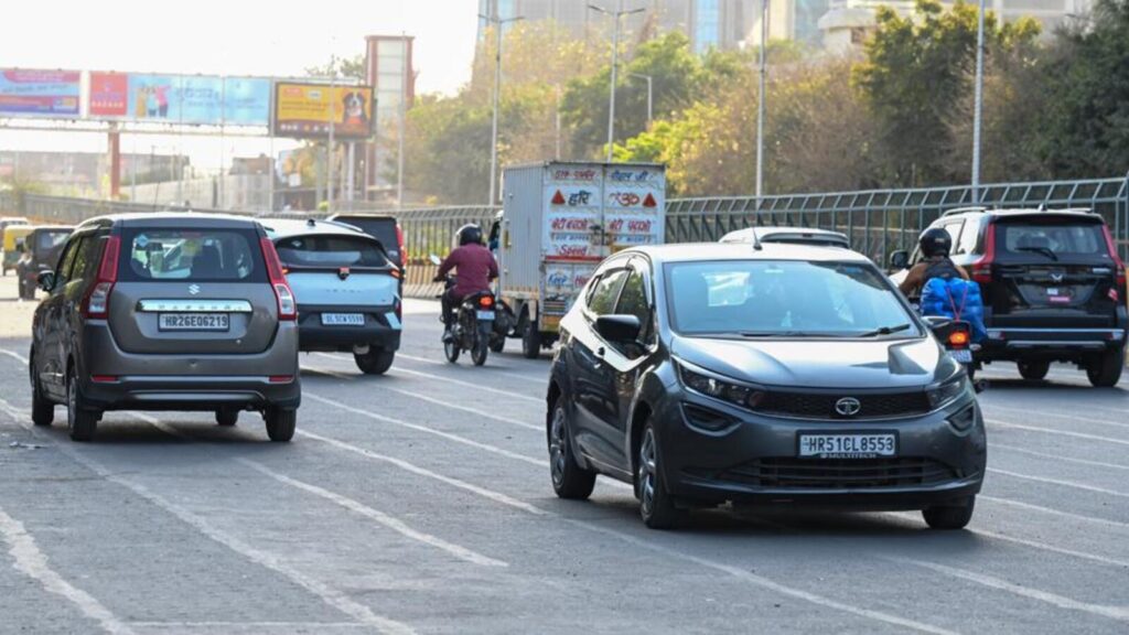 Wrong lane driving a growing concern in Noida