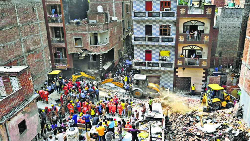 11 killed as four-storey building in northeast Delhi’s Mustafabad caves in | Latest News India