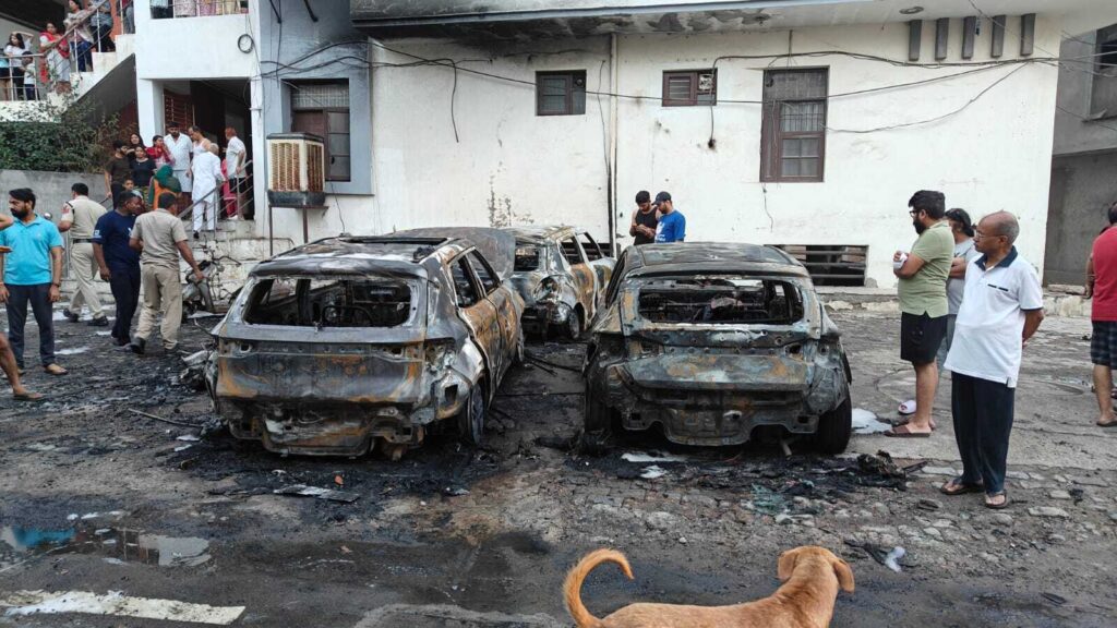 14 vehicles gutted after scooty catches fire in Hisar