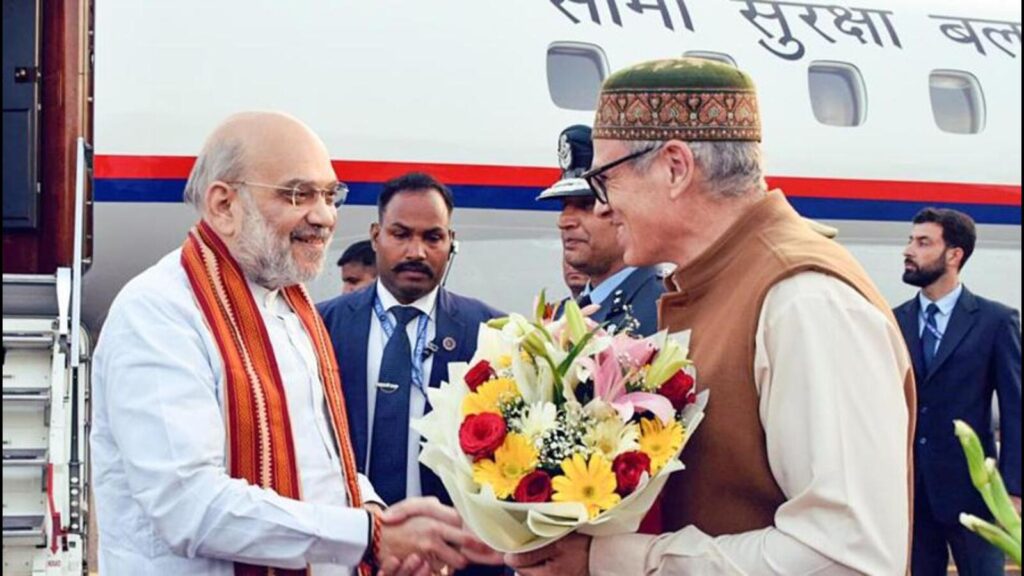 3 more groups dissociate from Hurriyat: Amit Shah during J&K visit
