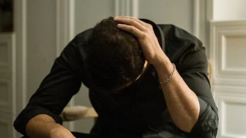 42-year-old with ₹2.5 crore savings wants to quit after 9-to-5 burnout, shares his struggle | Trending