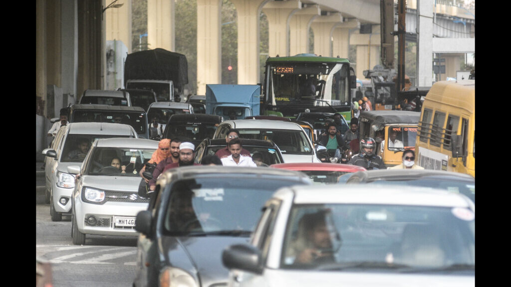 Action against 66K motorists in Pune for traffic violations in FY 2024-25