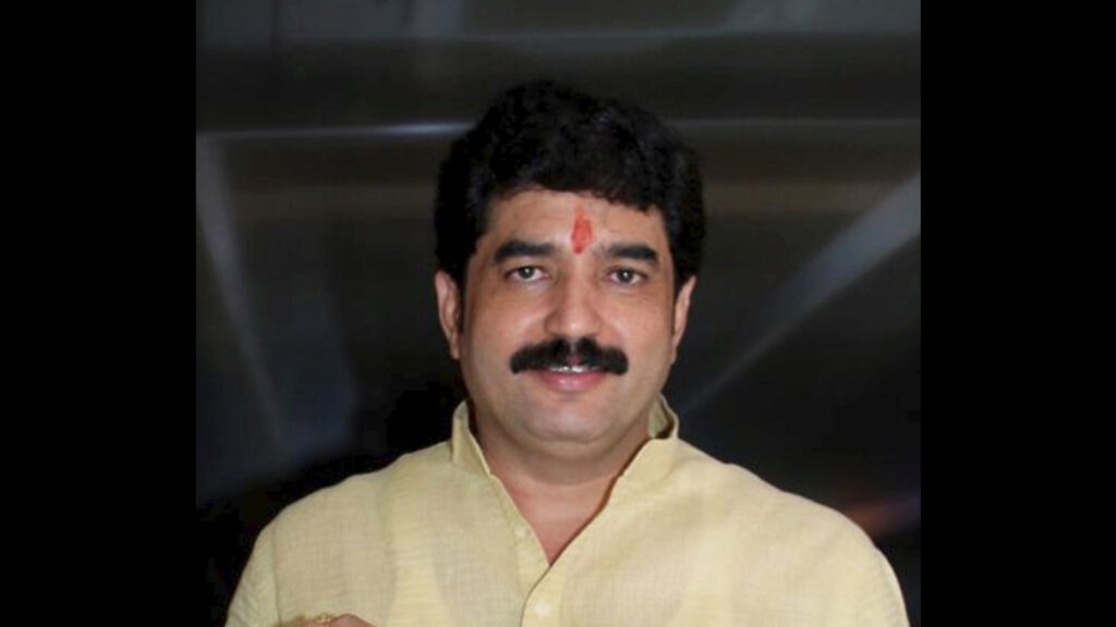 After Kulkarni’s criticism, Mohol and Chandrakant Patil come out in support of BJP workers