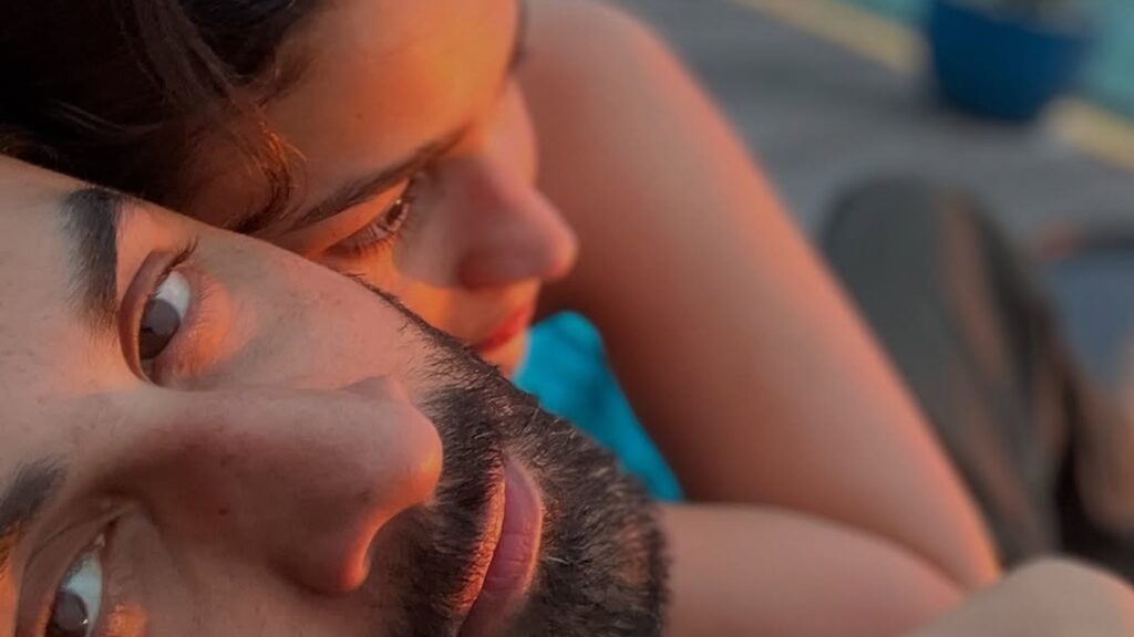 Alia Bhatt posts the cutest pic with Ranbir Kapoor on their 3rd anniversary; calls him her home | Bollywood