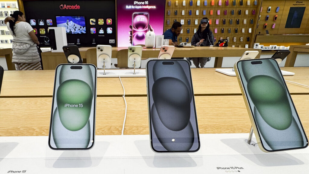 Apple now makes 20 percent of iPhones in India
