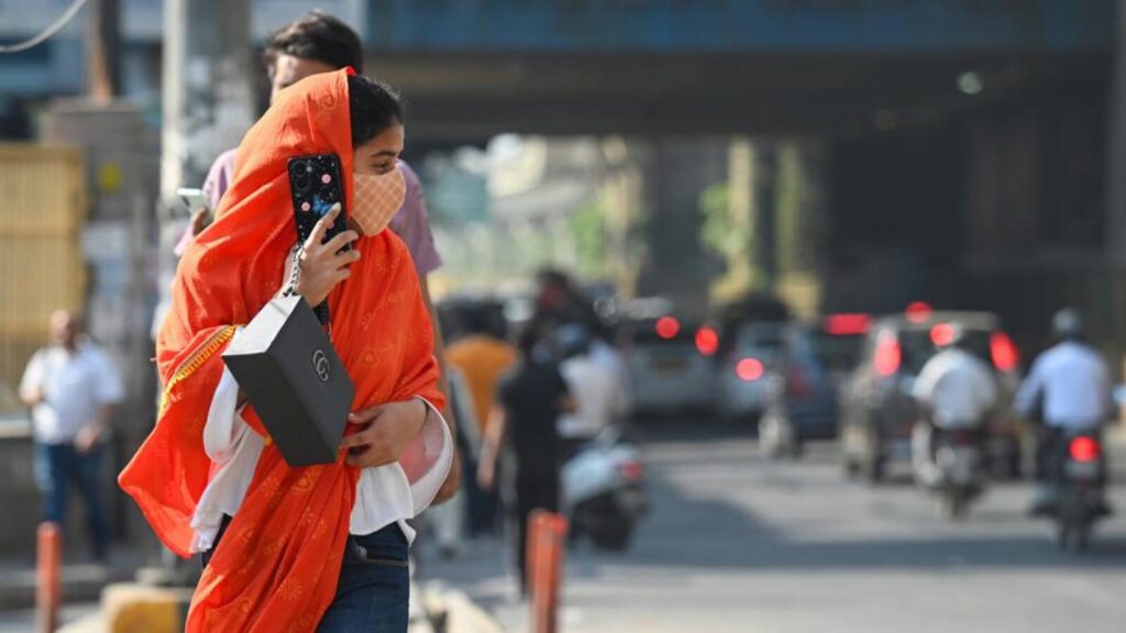 At 40.2°C, Noida sweats through heatwave and power cuts