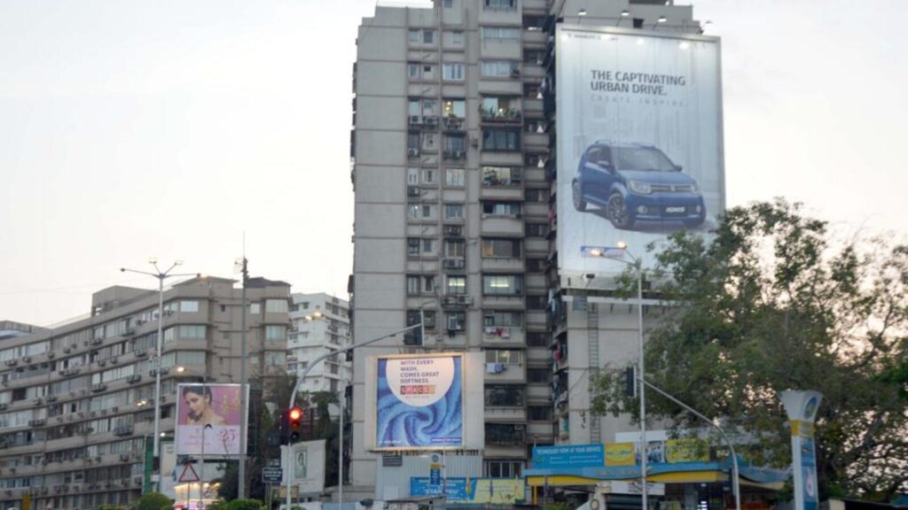 BMC to incorporate citizens’ suggestion of displaying hoardings on ‘dead walls’ | Mumbai news