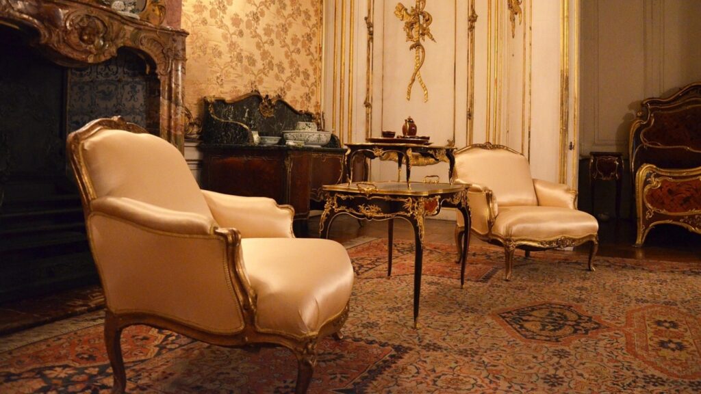 Bengaluru luxury real estate market: Homes priced at ₹10 crore and above cross ₹1,000 crore sales in FY25