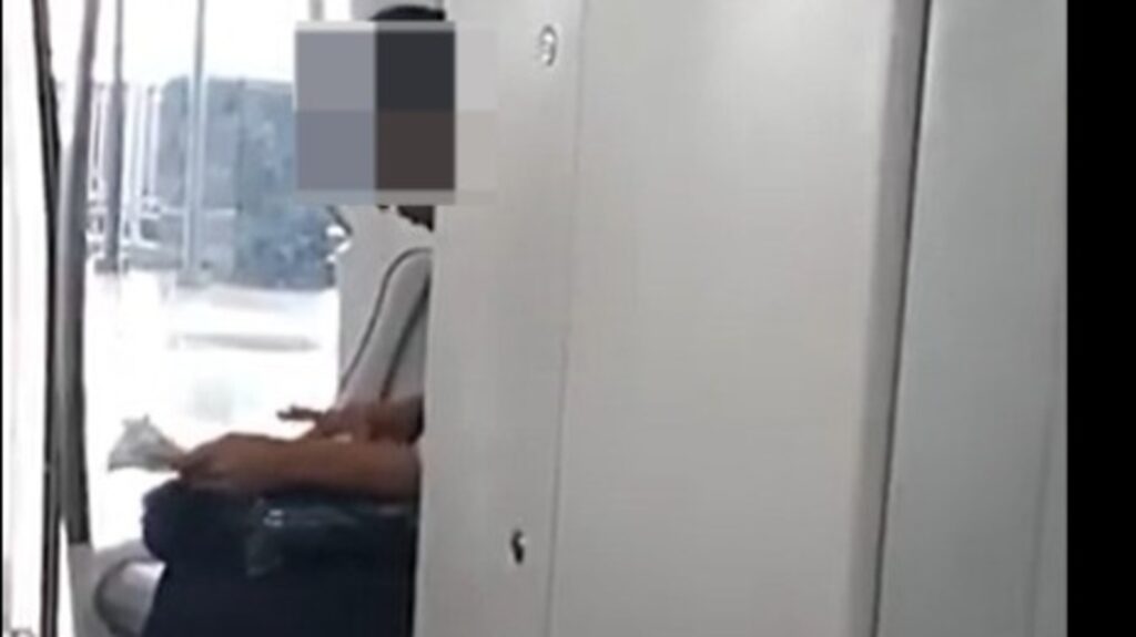 Bengaluru woman fined ₹500 for eating on Namma Metro; BMRCL cracks down on violations | Bengaluru