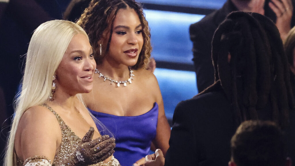 Blue Ivy is giving OG Beyoncé, say fans after watching the 13-year-old perform on Cowboy Carter Tour. Watch