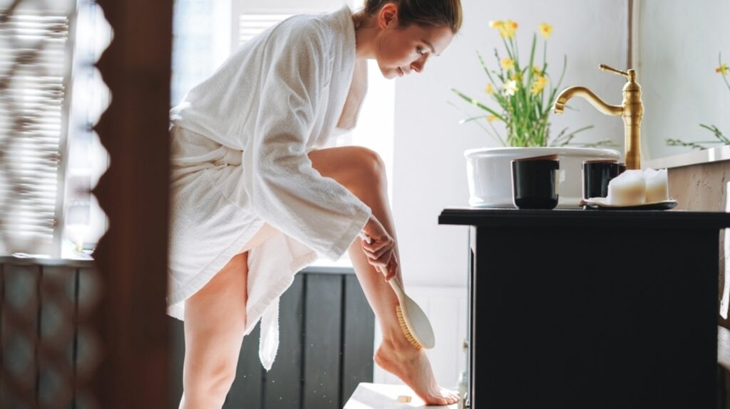 Body brushing worth the hype? Dermat shares the truth and what is the correct method | Health