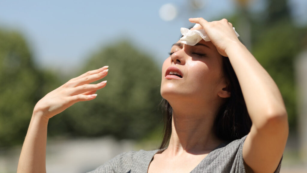 Brain fog to mood swings: Expert shares 7 alarming ways the summer heat affects your mental health | Health