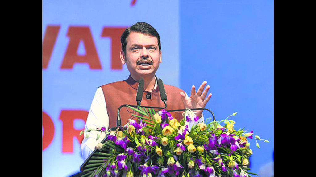 CM Fadnavis denies report of missing Pak nationals, while Dy CM Shinde asks them to leave India