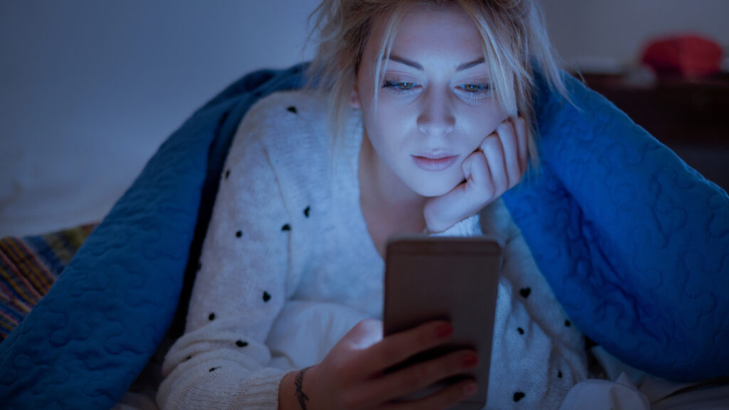 Celebrity crushes: Study reveals what happens to fangirls when celebs date