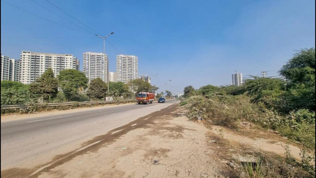 Civic neglect turns Gurugram sectors 108-109 into ‘ghost towns’