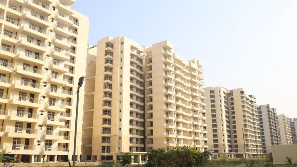 DDA records ₹1,371-crore surplus in 2024-25 with growing demand for its housing schemes