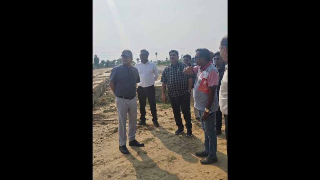 DM reviews emergency road work for Jewar airport
