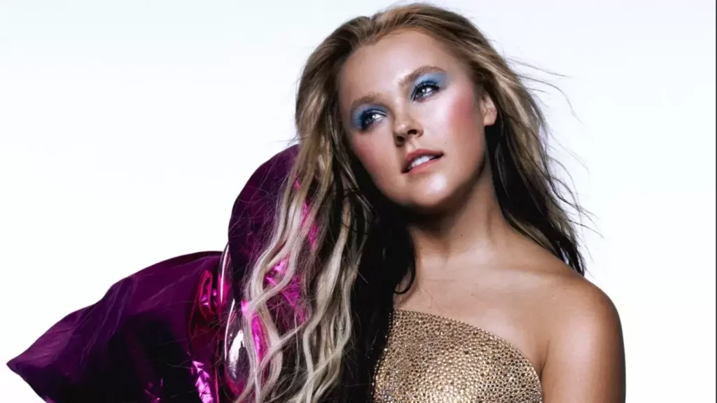 Dance Moms star JoJo Siwa finds the truth about her sexuality, says ‘I’m not a lesbian’