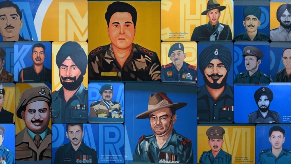 Delhi Metro honours Param Vir Chakra heroes with art installation at Sir M Vishweshwaraiah Moti Bagh station