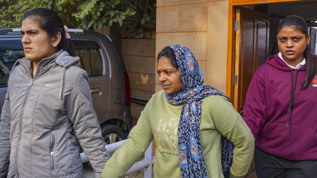 Delhi Police oppose bail plea of Parliament security breach accused | Latest News Delhi