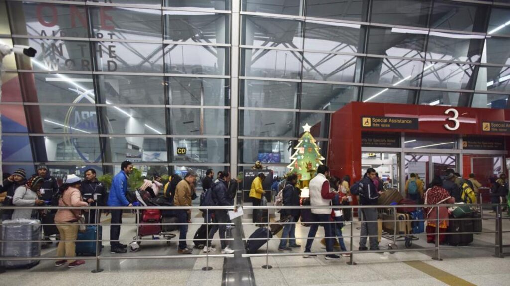 Delhi airport to trial full-body scanners