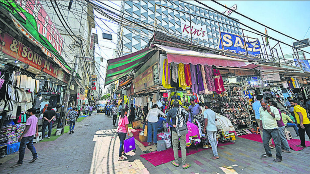 Delhi traders join call to condemn terror strike in J&K, but not all shut shop | Latest News Delhi