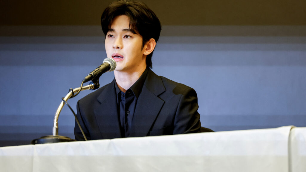 Did Kim Soo-hyun ‘two-time’ Kim Sae-ron with another actor during his military service? Here’s what we know | Web Series