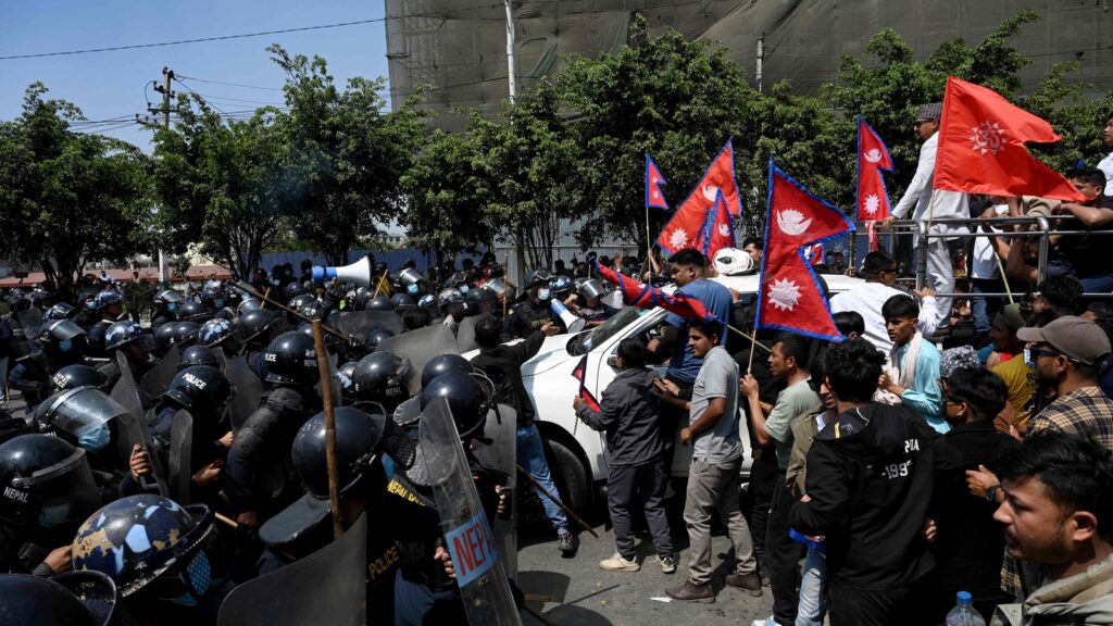 Do some Nepalis still long for the monarchy?