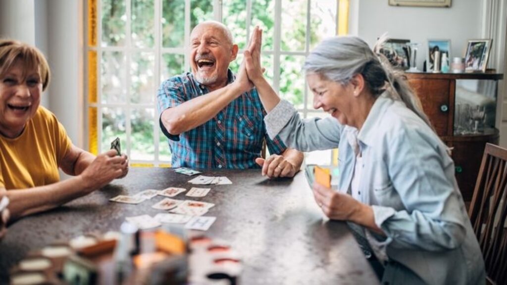 Doctors say these simple, mindful activities can ease anxiety in Alzheimer’s patients | Health