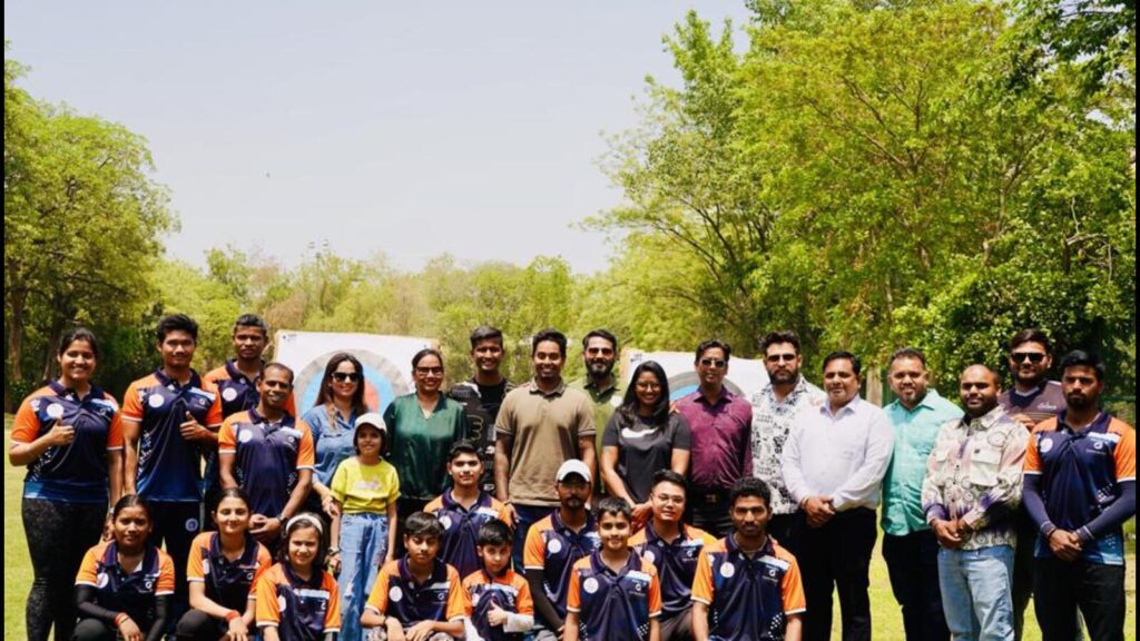 Dola, Rahul launch their archery academy in Capital