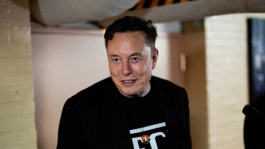 Elon Musk faces ruthless bullying while streaming from his private jet: ‘You have no friends’ | Trending