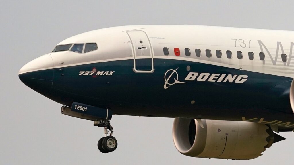 Faulty bathroom door latches become a .4 million problem for Boeing