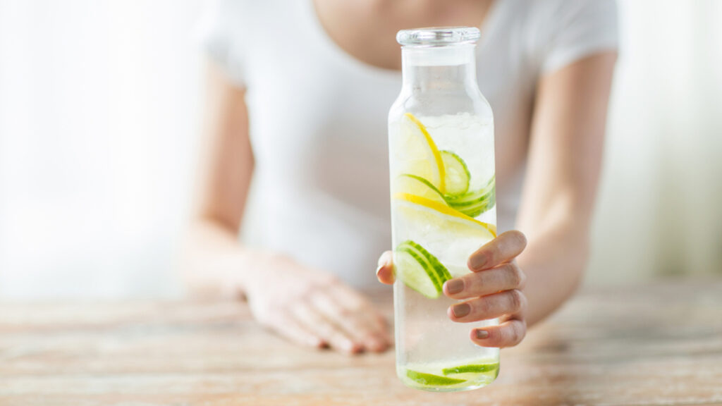 Fitness coach who dropped 25 kilos in 4 months shares 5 drinks that can help burn stubborn fat | Health