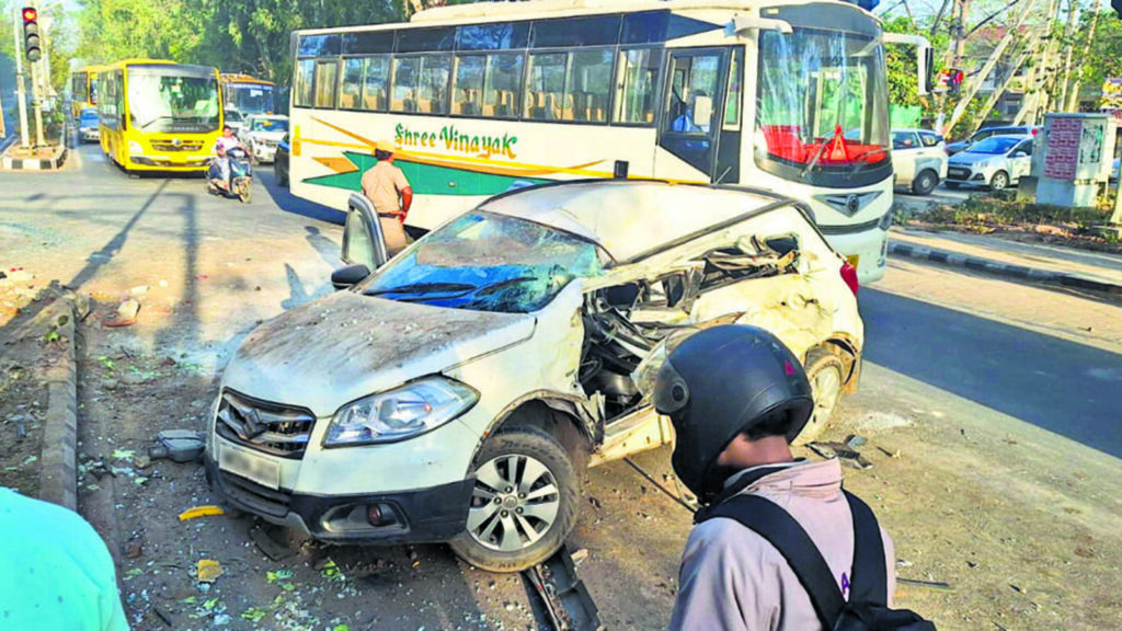 Freak crash in Faridabad kills woman techie as truck goes out of control